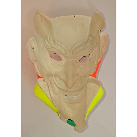 Devil Halloween Mask Black Light Reactive Zest Bar Giveaway 1960s Vacuform - Picture 13 of 15